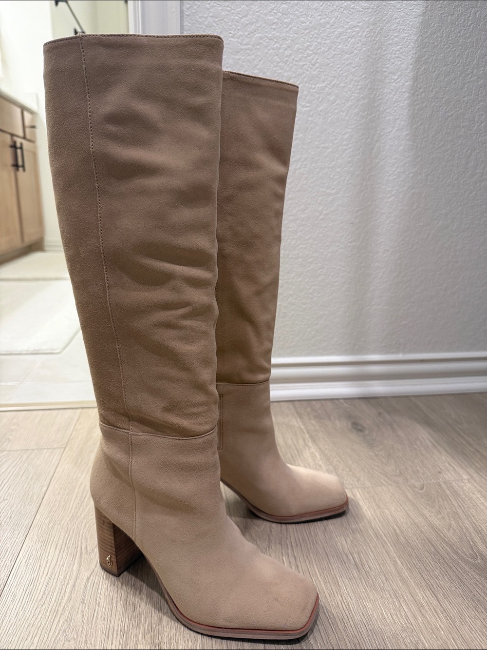 Sam Edelman Women's Knee-High Tan Suede Block Heel Boots - Picture 3 of 4